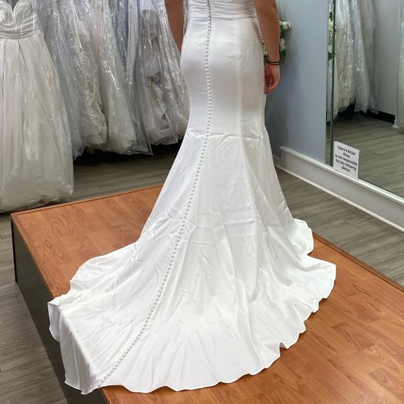 Willowby By Watters Wedding Dress - Picture 11 of 11